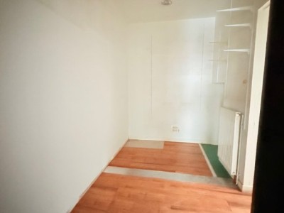 LOCAL COMMERCIAL A LOUER - ST ETIENNE CENTRE VILLE - 87 m2 - 700 € HC par mois