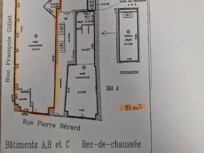 LOCAL COMMERCIAL A LOUER - ST ETIENNE CENTRE VILLE - 87 m2 - 700 € HC par mois