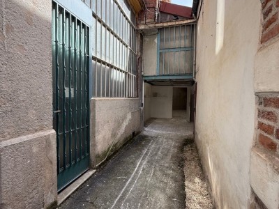 LOCAL COMMERCIAL A LOUER - ST ETIENNE CENTRE VILLE - 122 m2 - 783 &euro; HC par mois