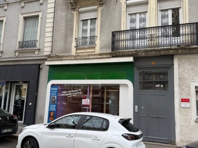 LOCAL COMMERCIAL A LOUER - ST ETIENNE FAURIEL - 43 m2 - 410€ HC par mois