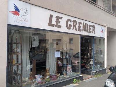 LOCAL COMMERCIAL A LOUER - ST ETIENNE MONTPLAISIR - 55 m2 - 340€ HC par mois