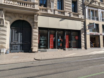 LOCAL COMMERCIAL A LOUER - ST ETIENNE PREFECTURE - 124 m2 - 1000€ HC par mois
