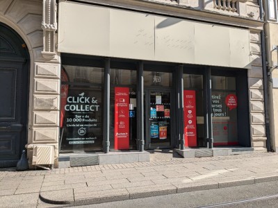 LOCAL COMMERCIAL A LOUER - ST ETIENNE PREFECTURE - 124 m2 - 1000€ HC par mois