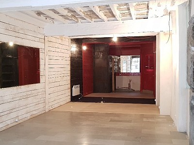LOCAL COMMERCIAL A LOUER - ST ETIENNE SECTEUR LIBERATION - 55.49 m2 - 500 € HC par mois