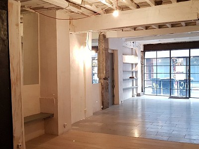 LOCAL COMMERCIAL A LOUER - ST ETIENNE SECTEUR LIBERATION - 55.49 m2 - 500 € HC par mois