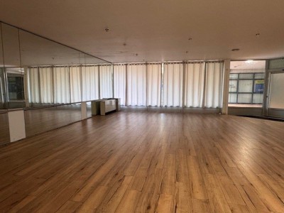 LOCAL COMMERCIAL A VENDRE - ST ETIENNE BERGSON - 140.43 m2 - 90000€ 