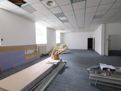 LOCAL D ACTIVITE A VENDRE - ST ETIENNE BELLEVUE - 215 m2 - 250000€ 