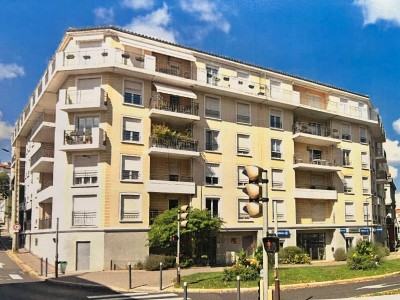 LOCAL D ACTIVITE A VENDRE - ST ETIENNE FAURIEL - 183.35 m2 - RÉALISÉ