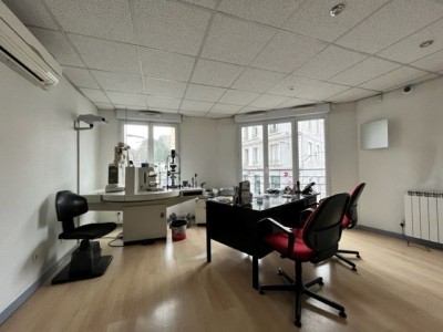 LOCAL D ACTIVITE A VENDRE - ST ETIENNE FAURIEL - 183.35 m2 - RÉALISÉ