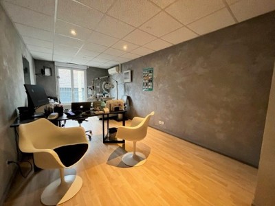 LOCAL D ACTIVITE A VENDRE - ST ETIENNE FAURIEL - 183.35 m2 - RÉALISÉ