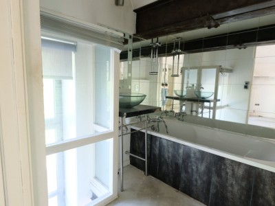 LOFT A VENDRE - ST ETIENNE FACULTE / CENTRE DEUX - 177 m2 - 237000€