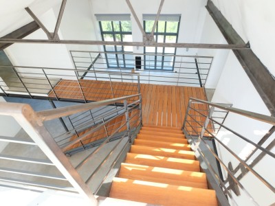 LOFT A VENDRE - ST ETIENNE FACULTE / CENTRE DEUX - 177 m2 - 237000€