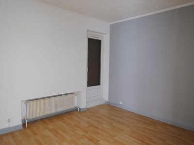 MAISON A LOUER - ST ETIENNE LA MTARE - 90.04 m2 - 800 € charges comprises par mois