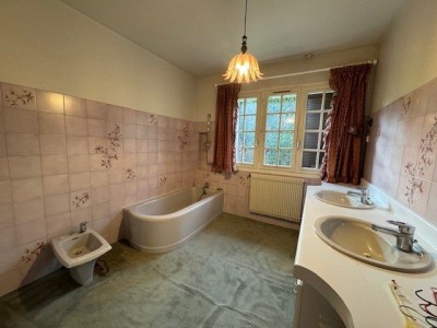 MAISON A VENDRE - AUREC SUR LOIRE - 216 m2 - 279000€