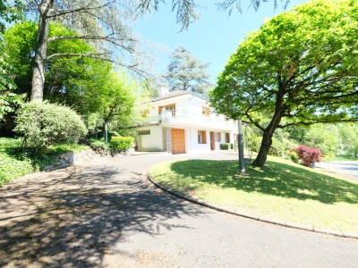 MAISON A VENDRE - L ETRAT - 215 m2 - 399000€