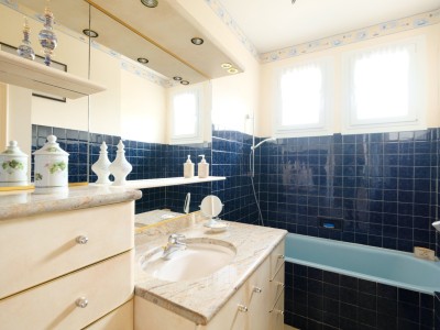 MAISON A VENDRE - L ETRAT - 84 m2 - 256000€