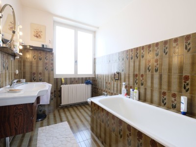 MAISON A VENDRE - ST ETIENNE CENTRE VILLE - 120 m2 - 199000 €