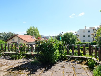 MAISON A VENDRE - ST ETIENNE FACULTE / CENTRE DEUX - 93.22 m2 - 170 000 €