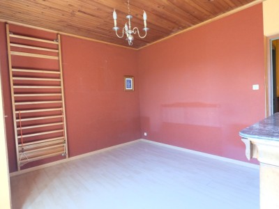 MAISON A VENDRE - ST ETIENNE FACULTE / CENTRE DEUX - 93.22 m2 - 170 000 €
