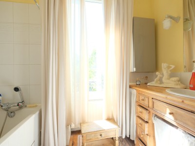 MAISON A VENDRE - ST ETIENNE FAURIEL - 90 m2 - 230000 €