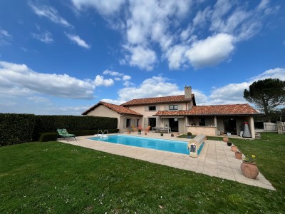 MAISON A VENDRE - ST ETIENNE FAURIEL - 214 m2 - 495 000 €