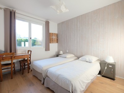 MAISON A VENDRE - ST ETIENNE FAURIEL - 214 m2 - 495 000 €