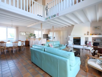 MAISON A VENDRE - ST BONNET LES OULES - 214 m2 - 535000€