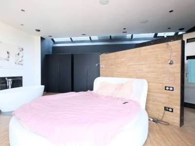 MAISON A VENDRE - ST ETIENNE MONTAUD - 282 m2 - 1 150 000 &euro;