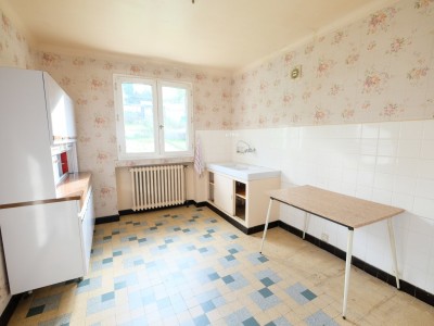 MAISON A VENDRE - ST ETIENNE MONTPLAISIR - 142 m2 - 199000 €