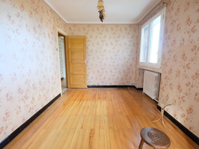MAISON A VENDRE - ST ETIENNE MONTPLAISIR - 142 m2 - 199000 €