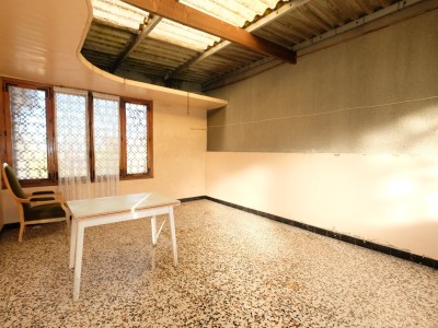 MAISON A VENDRE - ST ETIENNE MONTPLAISIR - 142 m2 - 199000 €