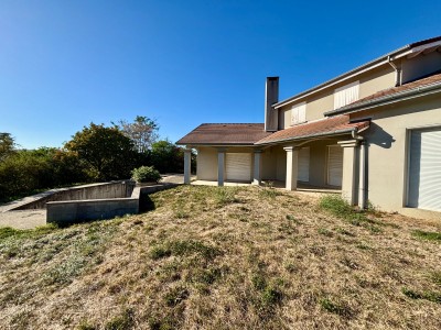 MAISON A VENDRE - ST PRIEST EN JAREZ 16 RUE DE LA GUICHERE - 178 m2 - 375 000 €