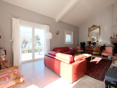 MAISON A VENDRE - ST PRIEST EN JAREZ - 200 m2 - 560000€