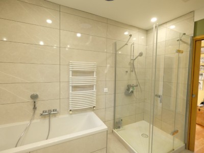 MAISON A VENDRE - ST PRIEST EN JAREZ - 200 m2 - 560000€
