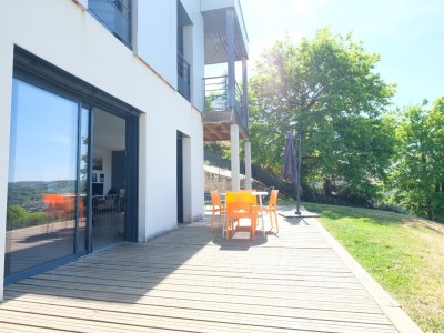 MAISON A VENDRE - ST PRIEST EN JAREZ - 142 m2 - 495 000 &euro;