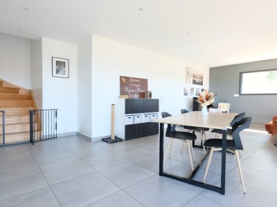 MAISON A VENDRE - ST PRIEST EN JAREZ - 142 m2 - 495 000 &euro;