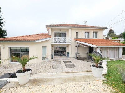 MAISON - UNIEUX - 159 m2 - VENDU