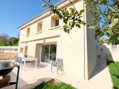 MAISON A VENDRE - UNIEUX - 169 m2 - 315000€