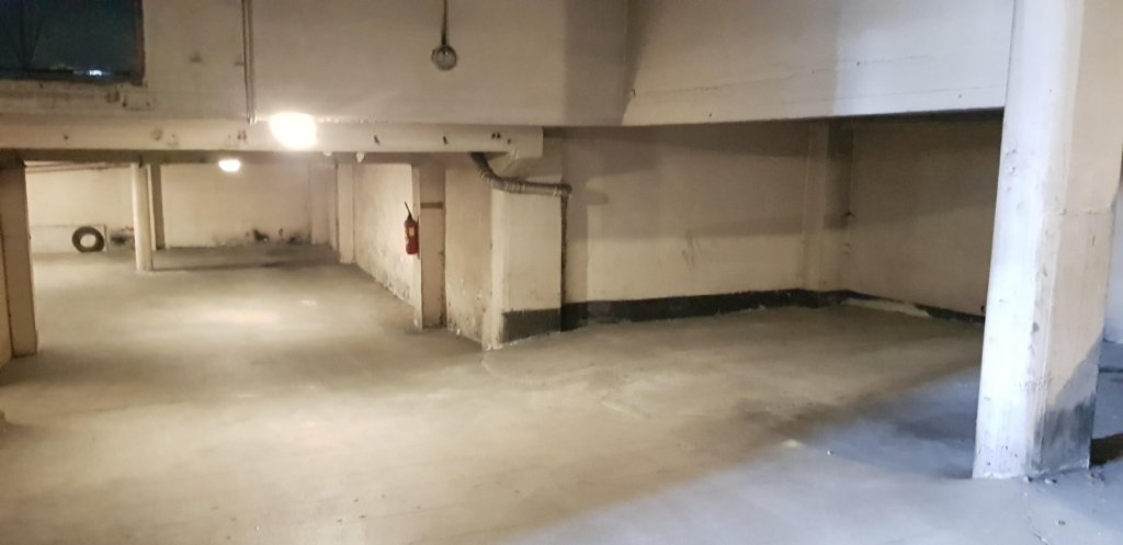 PARKING A LOUER - ST ETIENNE CARNOT - 70 &euro; charges comprises par mois