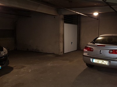 GARAGE A LOUER - ST ETIENNE CARNOT - 150 € charges comprises par mois