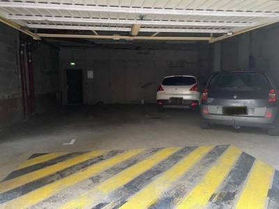 PARKING -  CENTRE VILLE A LOUER - ST ETIENNE CENTRE VILLE - 9.7 m2 - 80�&euro; charges comprises par mois