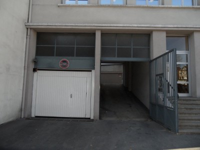 PARKING A LOUER - ST ETIENNE CHATEAUCREUX - 55 € charges comprises par mois
