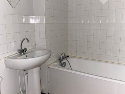 STUDIO - ST ETIENNE BADOUILLERE - 16,58 m2 - LOUÉ