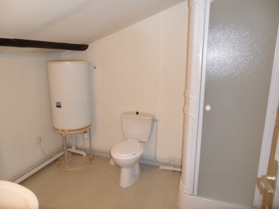 STUDIO A LOUER - ST ETIENNE BADOUILLRE - 18.44 m2 - 290€ charges comprises par mois