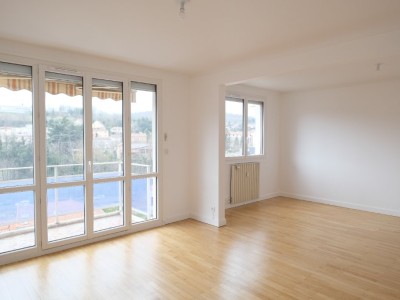 APPARTEMENT T3 A LOUER - ST ETIENNE CENTRE VILLE - 70 m2 - 775€ charges comprises par mois