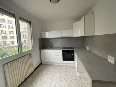 APPARTEMENT T3 A LOUER - ST ETIENNE CENTRE VILLE - 70 m2 - 775€ charges comprises par mois