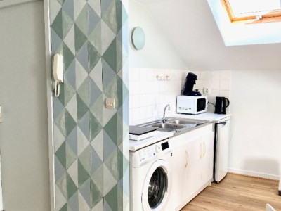 STUDIO A LOUER - ST ETIENNE FACULTE / CENTRE DEUX - 34.09 m2 - 455�&euro; charges comprises par mois