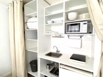 STUDIO A LOUER - ST ETIENNE FACULTE / CENTRE DEUX - 20.52 m2 - 370 € charges comprises par mois
