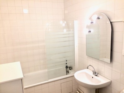 STUDIO A LOUER - ST ETIENNE FACULTE / CENTRE DEUX - 20.52 m2 - 370 € charges comprises par mois