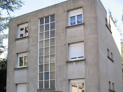 STUDIO A LOUER - ST ETIENNE FAURIEL - 26,83 m2 - 390 € charges comprises par mois